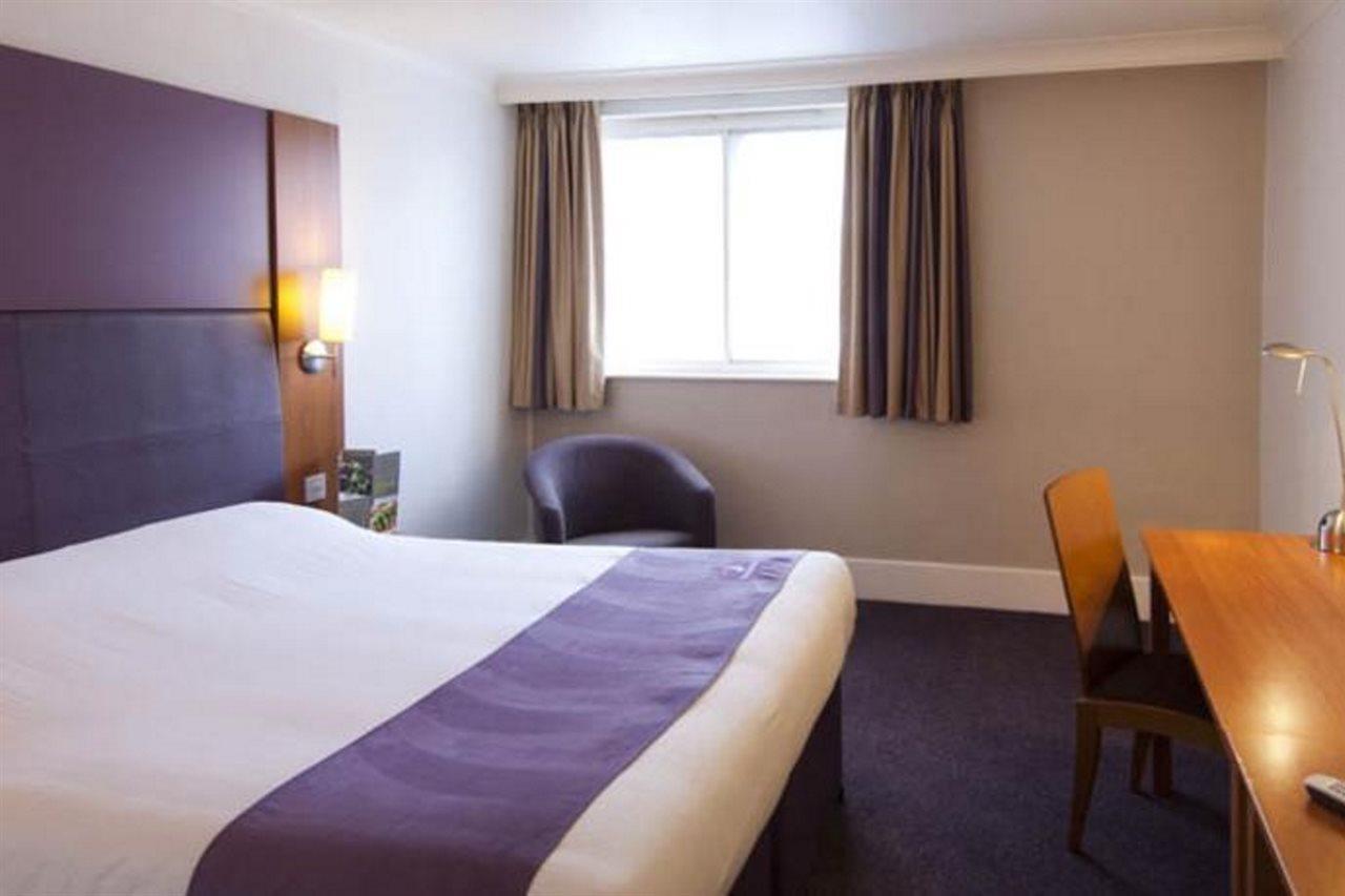 Premier Inn Maidstone Exterior foto